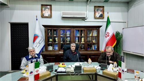 بررسی وضعیت شرکت صنایع آذرآب با حضور رئیس سازمان انرژی اتمی ایران