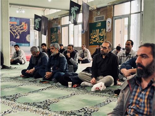 نشست بصیرتی و سیاسی در شرکت صنایع آذرآب برگزار شد